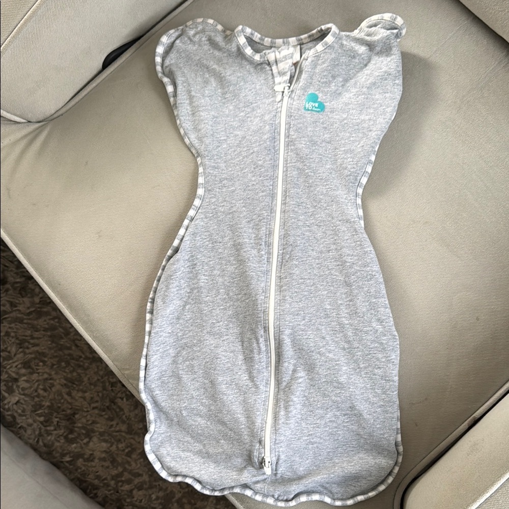 Love to Dream Swaddle Up Original Swaddle- Size Small (8-13 lbs)